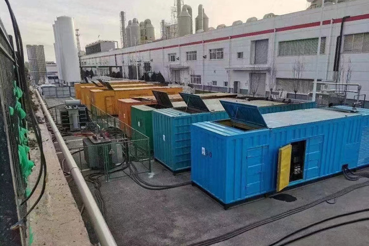 铁东发电机租赁施工现场